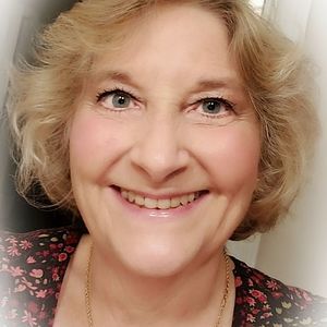 Meet your Posher, Pamela